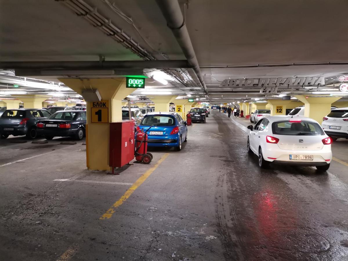 Calla 1 - Modern & Cozy Main Square Apartment In The City Shopping Center - Parking Slot With Parking Security Skopje Extérieur photo