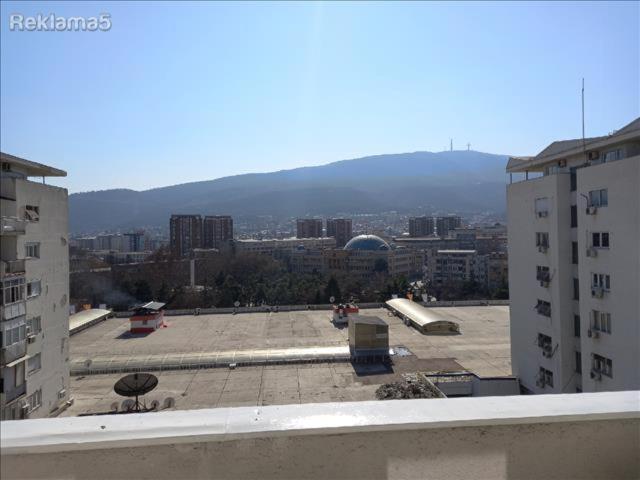 Calla 1 - Modern & Cozy Main Square Apartment In The City Shopping Center - Parking Slot With Parking Security Skopje Extérieur photo